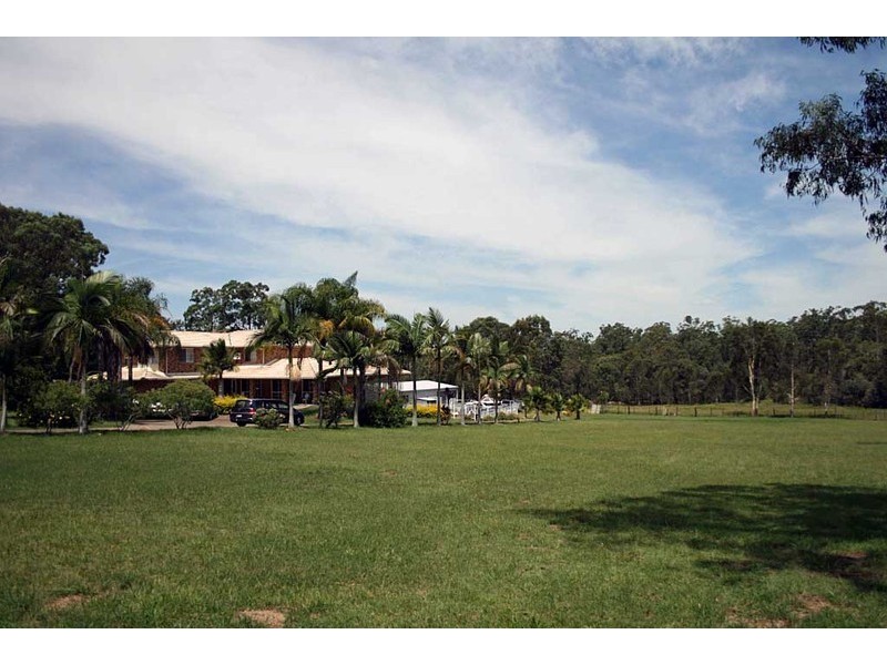 121 Rosia Rd, Park Ridge South QLD 4125