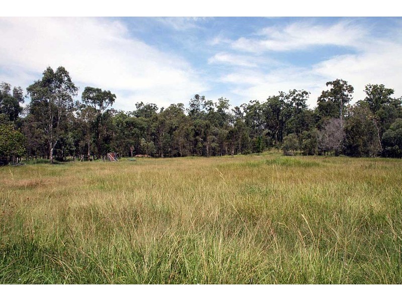 121 Rosia Rd, Park Ridge South QLD 4125
