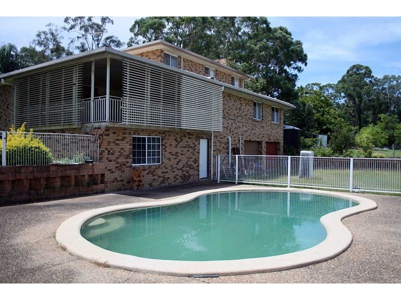 121 Rosia Rd, Park Ridge South QLD 4125