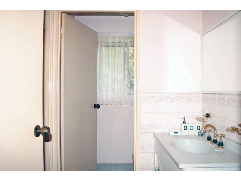 121 Rosia Rd, Park Ridge South QLD 4125