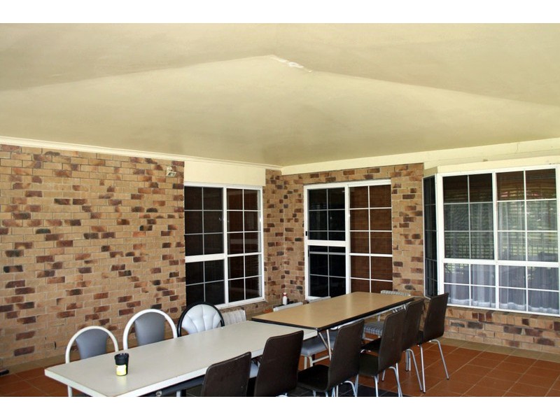 121 Rosia Rd, Park Ridge South QLD 4125