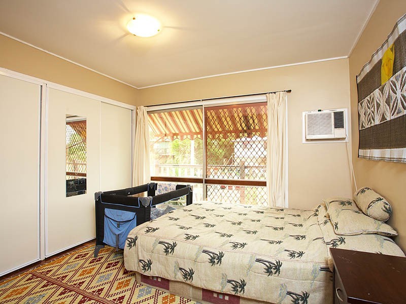 26 Camelia Ave, Logan Central QLD 4114