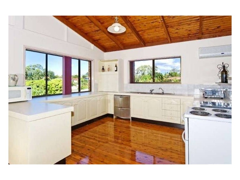 29 Blackthorn Cr, Shailer Park QLD 4128