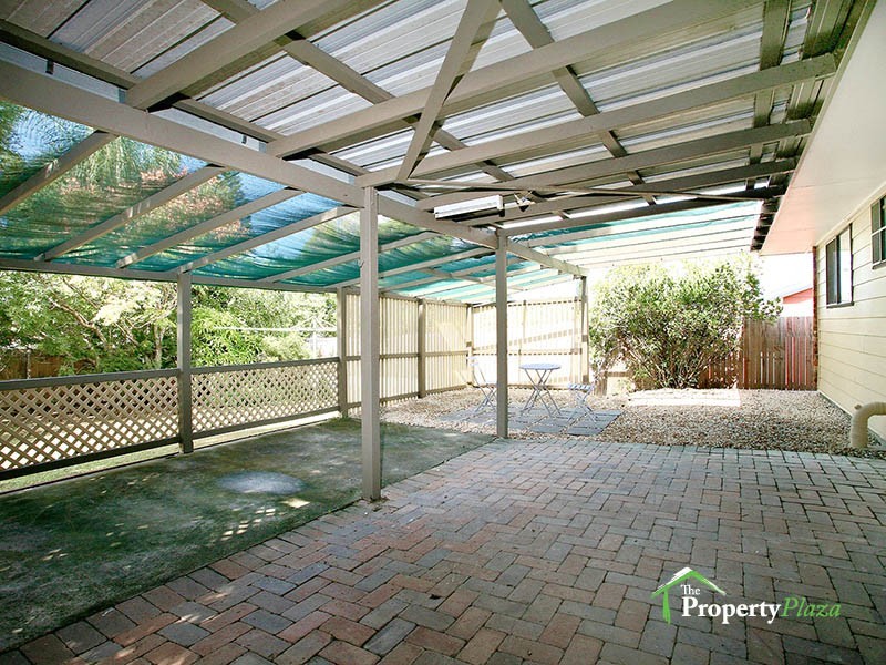 15 Bursaria Cr, Crestmead QLD 4132