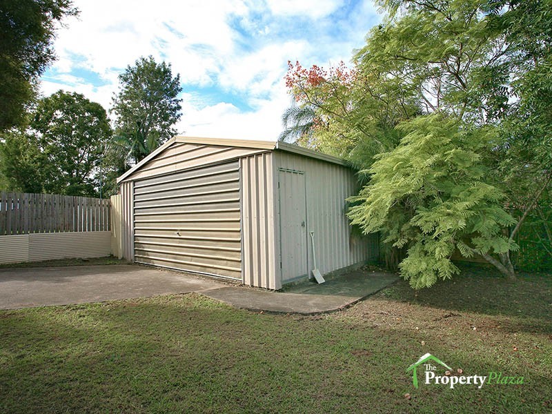 15 Bursaria Cr, Crestmead QLD 4132