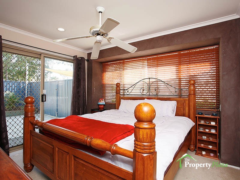 19 Gingko Cr, Regents Park QLD 4118