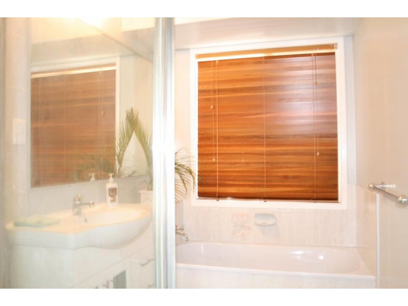 36 Haldham Crescent, Regents Park QLD 4118