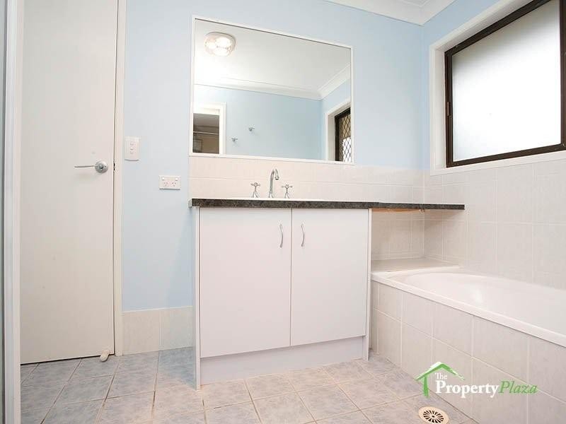 10 Joseph Court, Browns Plains QLD 4118