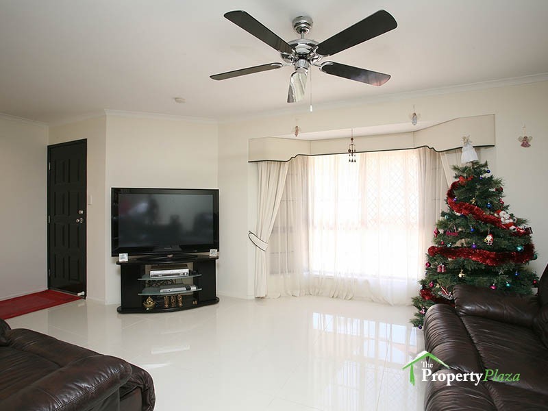 Regents Park QLD 4118