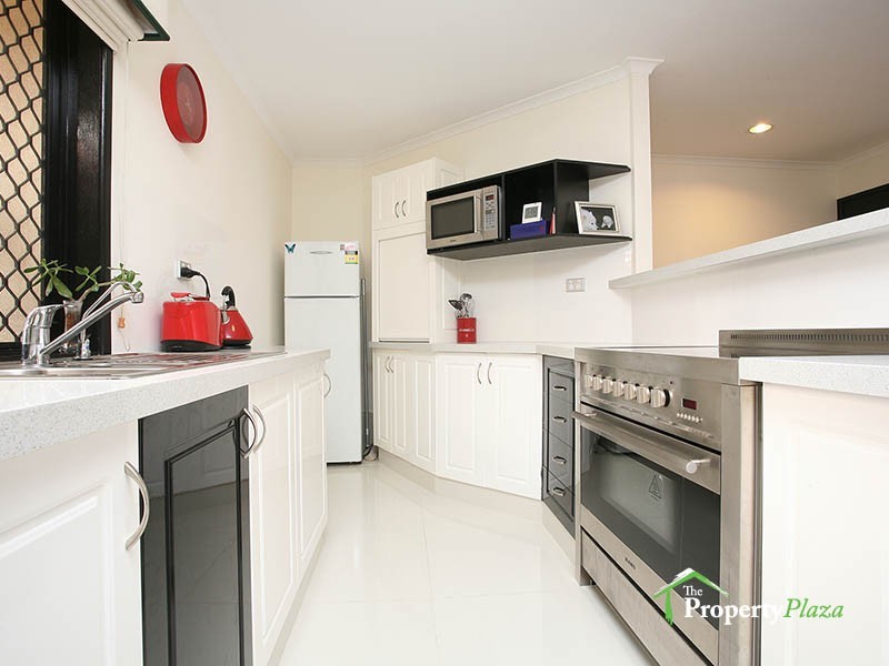 Regents Park QLD 4118
