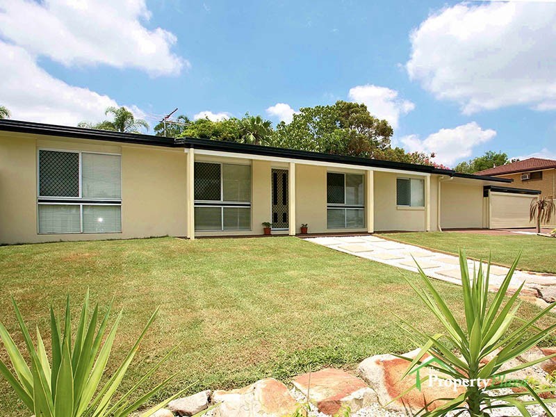 2 Dunblane Drive, Boronia Heights QLD 4124