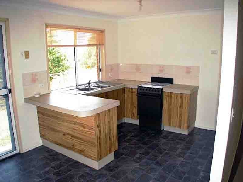 69 Radiata St, Hillcrest QLD 4118