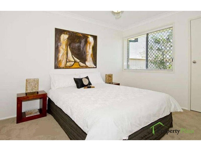 Crestmead QLD 4132