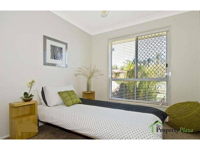 Crestmead QLD 4132