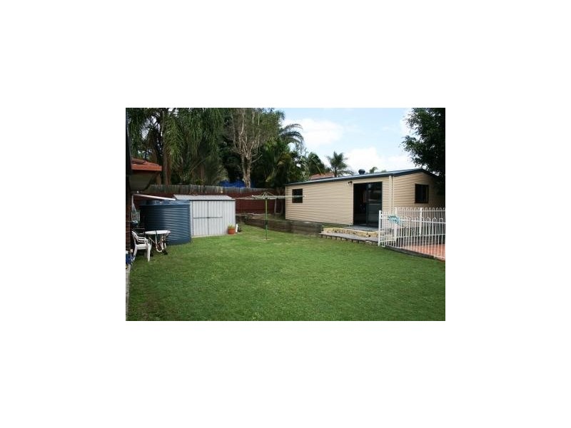 Regents Park QLD 4118
