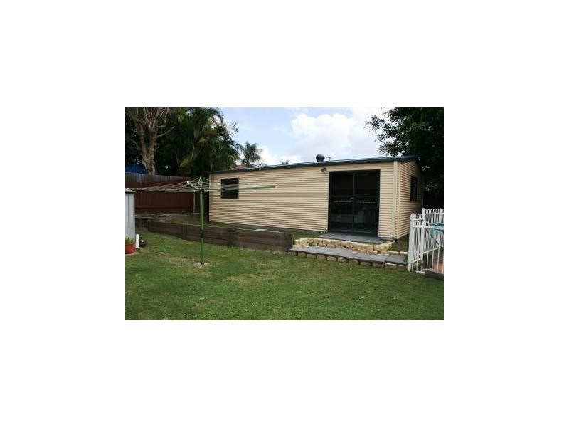 Regents Park QLD 4118