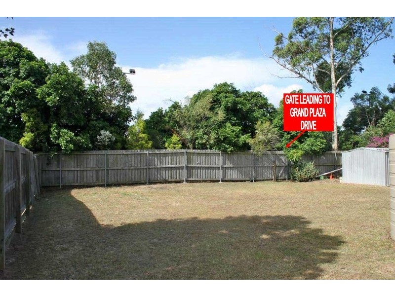 16 Estramina Drive, Regents Park QLD 4118