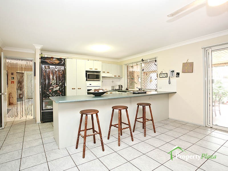 20 Benjamina Cct, Regents Park QLD 4118