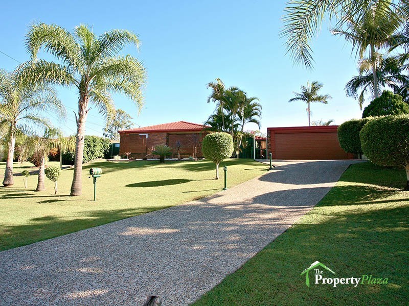 32 Bennett Dr, Regents Park QLD 4118