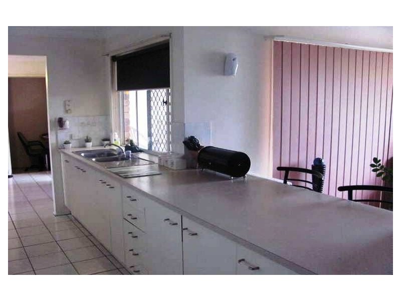 Crestmead QLD 4132
