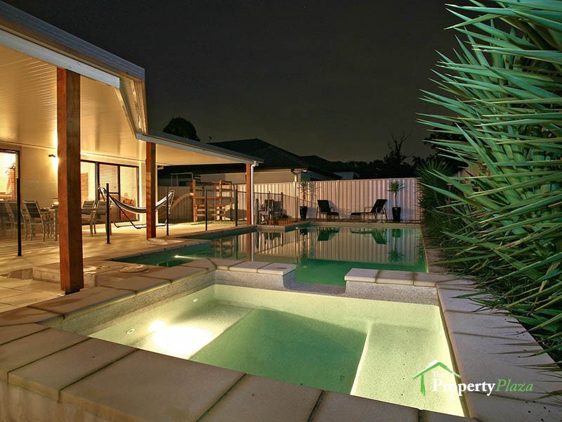 28 Lambert Drive, Calamvale QLD 4116