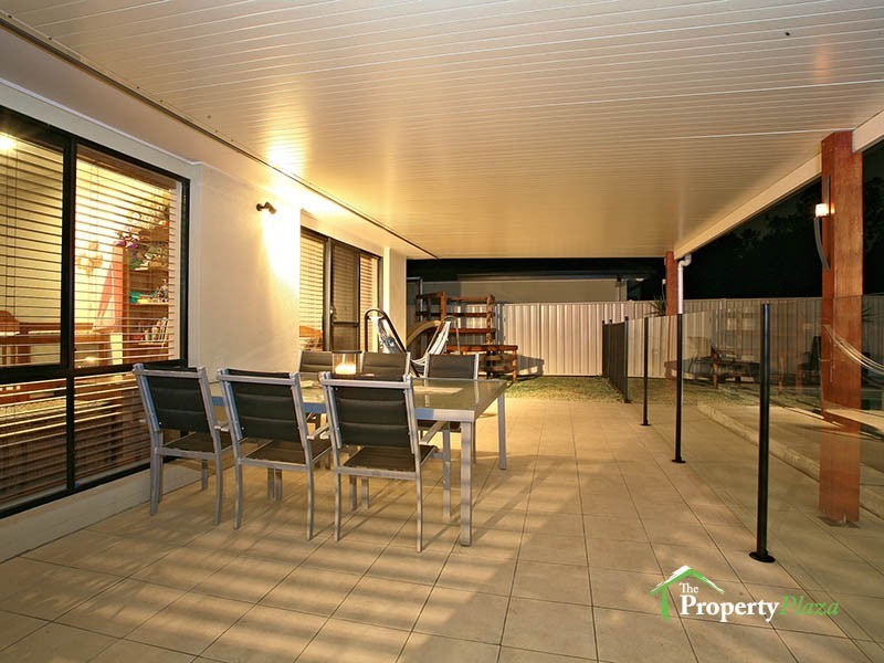 28 Lambert Drive, Calamvale QLD 4116