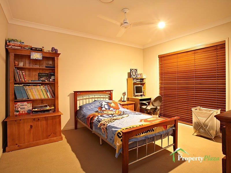 28 Lambert Drive, Calamvale QLD 4116