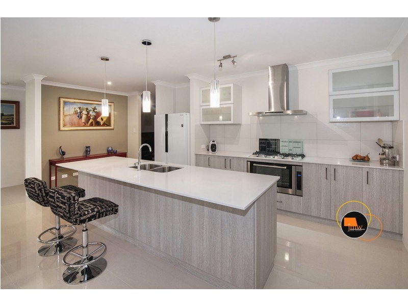 6 Pinehurst Crescent, Dunsborough WA 6281