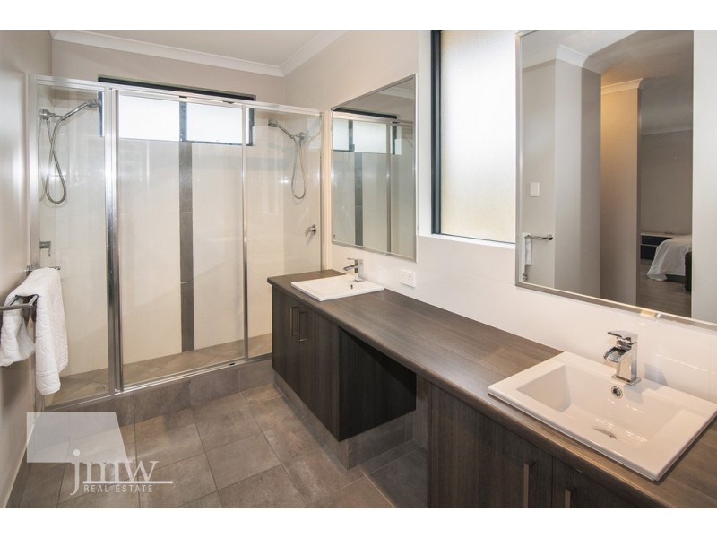 6 Pinehurst Crescent, Dunsborough WA 6281