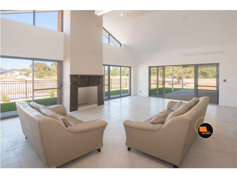 32 Pinehurst Crescent, Dunsborough WA 6281