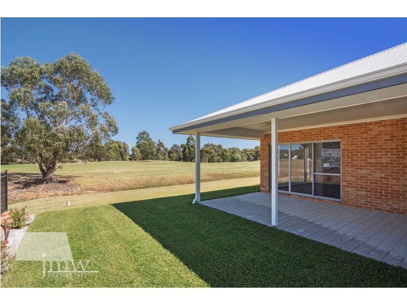 32 Pinehurst Crescent, Dunsborough WA 6281