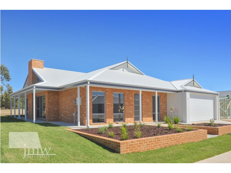 32 Pinehurst Crescent, Dunsborough WA 6281