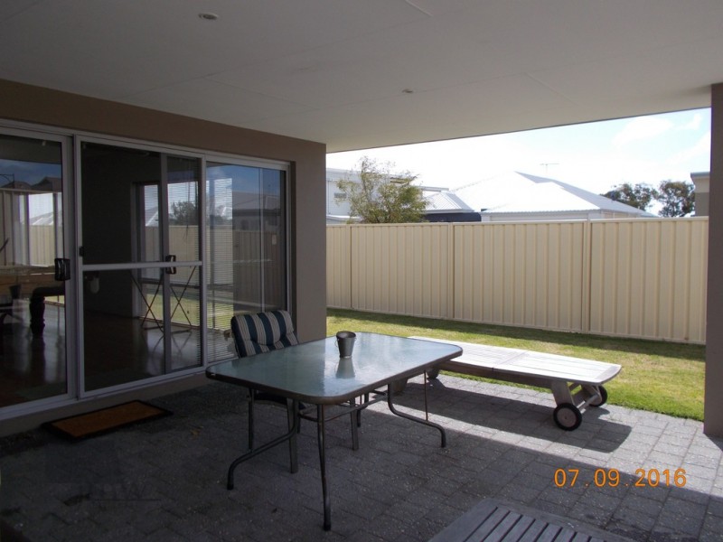 27 Wentworth Loop, Dunsborough WA 6281