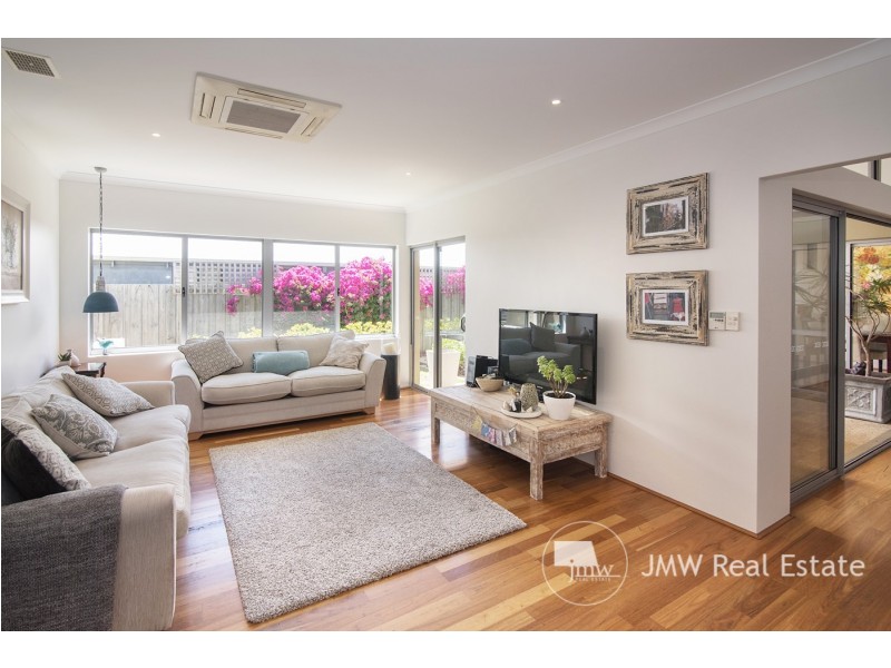 12 Bridges Close, Dunsborough WA 6281