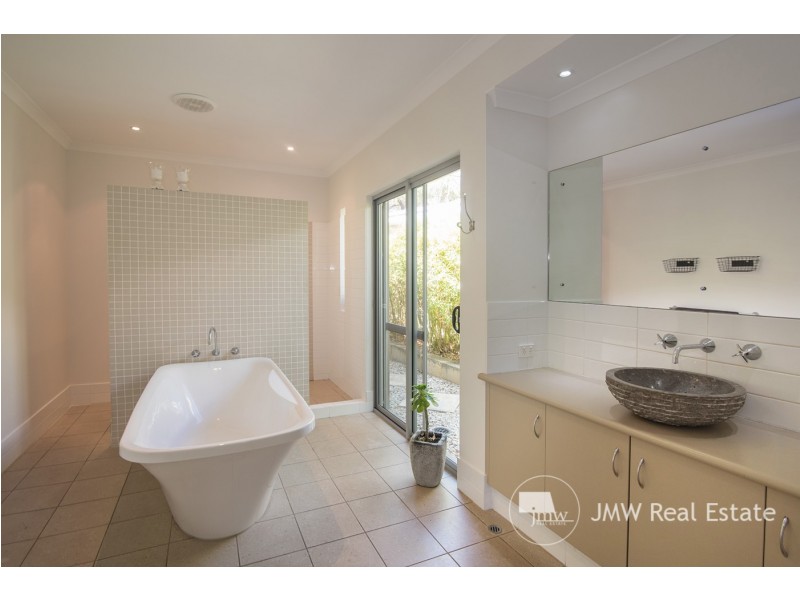 12 Bridges Close, Dunsborough WA 6281