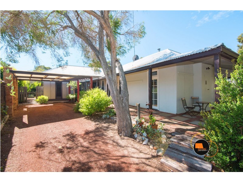 8 Newberry Road, Dunsborough WA 6281