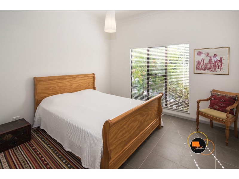 8 Newberry Road, Dunsborough WA 6281