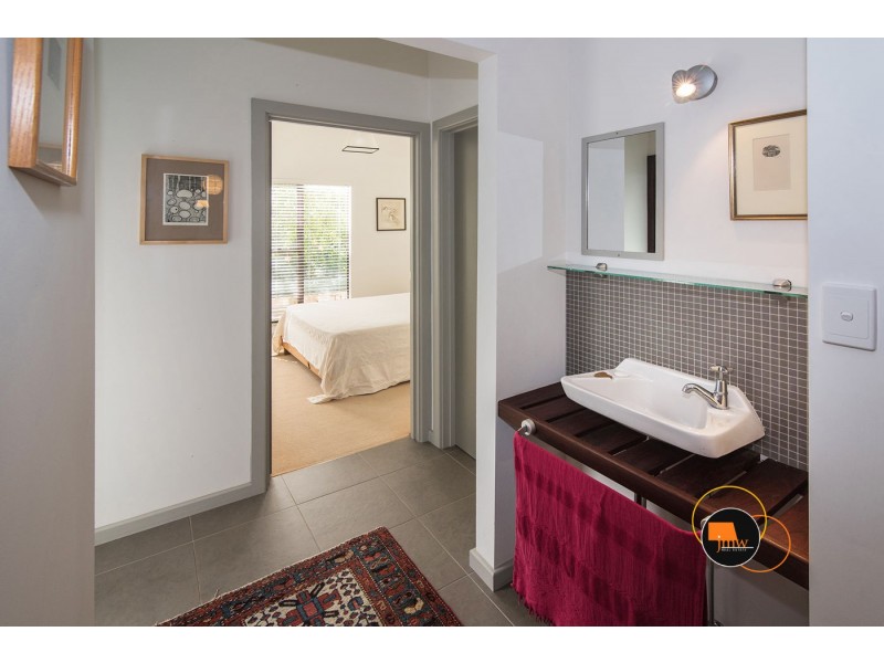 8 Newberry Road, Dunsborough WA 6281