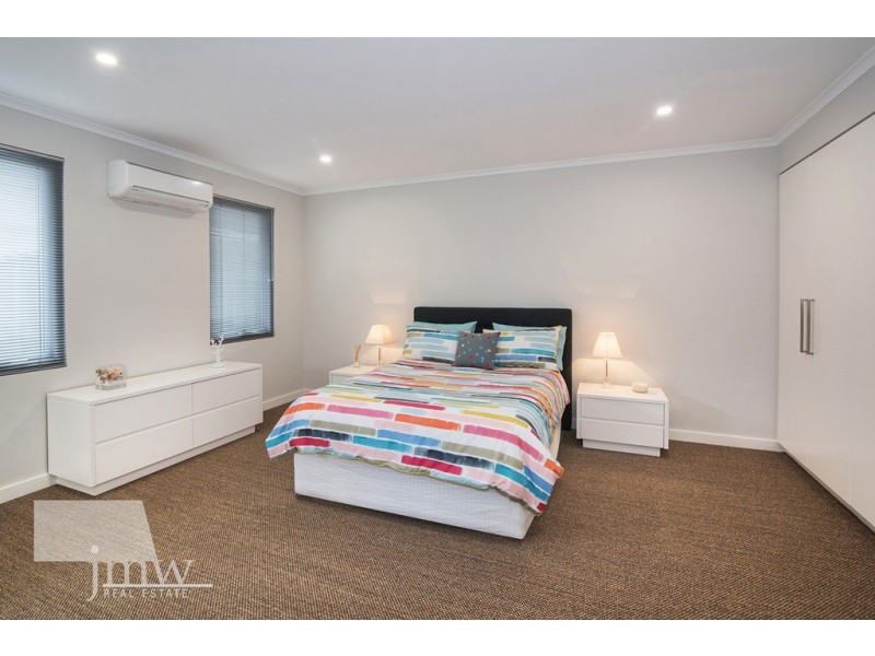 4 / 300 Geographe Bay Road, Quindalup WA 6281