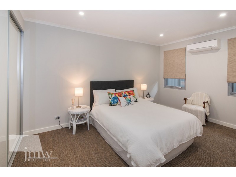 4 / 300 Geographe Bay Road, Quindalup WA 6281