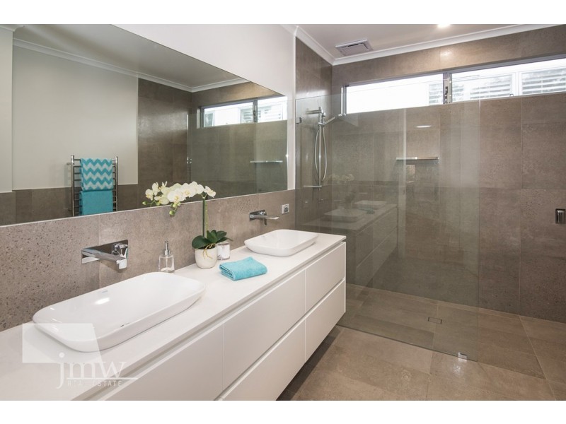 4 / 300 Geographe Bay Road, Quindalup WA 6281
