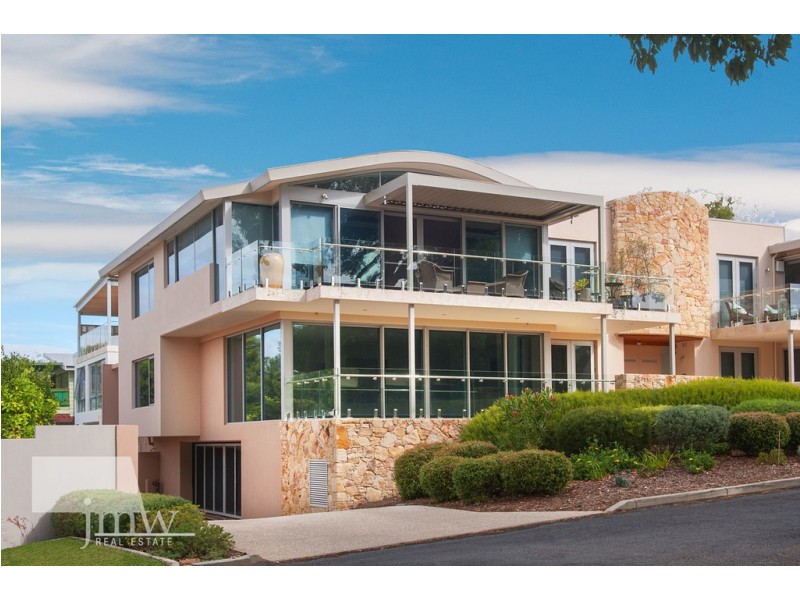 1/11 North Street, Dunsborough WA 6281