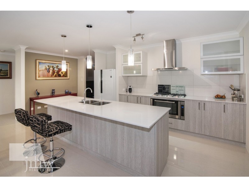 6 Pinehurst Crescent, Dunsborough WA 6281