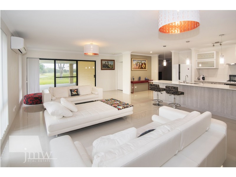 6 Pinehurst Crescent, Dunsborough WA 6281