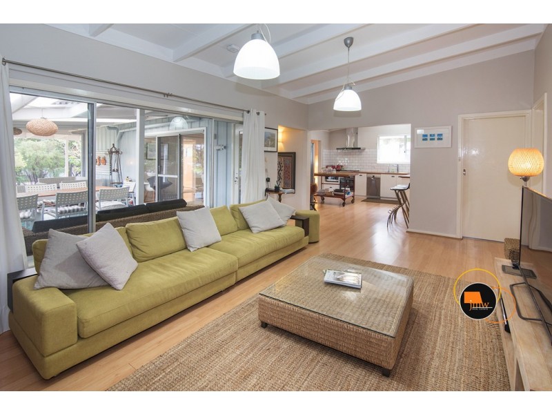 22 Bayview Drive, Gracetown WA 6284