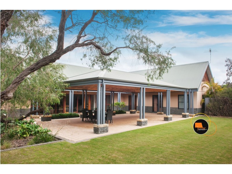 4 Lenamont Court, Dunsborough WA 6281