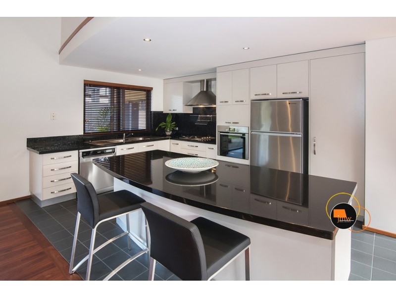 4 Lenamont Court, Dunsborough WA 6281
