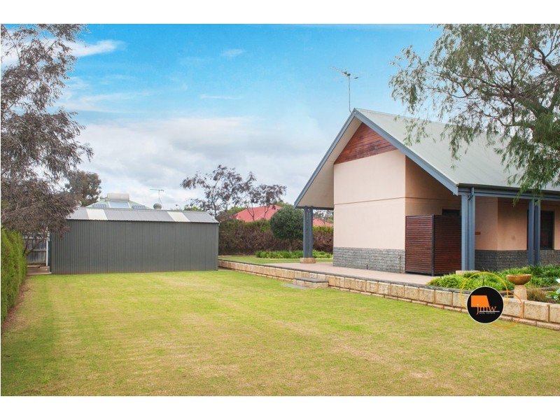 4 Lenamont Court, Dunsborough WA 6281