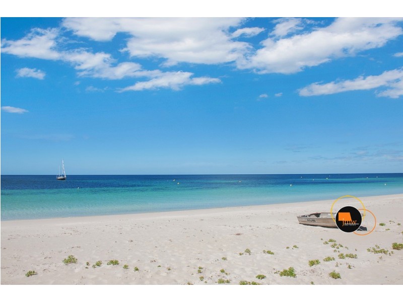 7 Pine Court, Quindalup WA 6281