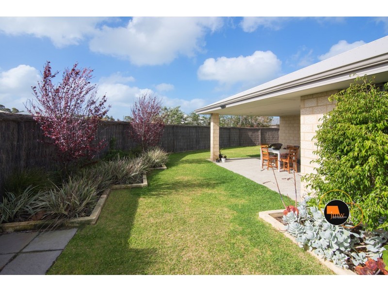 13 Indooroopilly Crescent, Dunsborough WA 6281